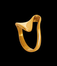 Load image into Gallery viewer, Luna Statement Ring
