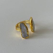 Load image into Gallery viewer, Mel Pearl Ring
