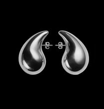 Load image into Gallery viewer, Ivy Waterdrop Earrings
