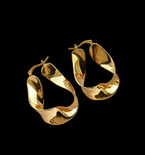 Load image into Gallery viewer, Beau Twisted Hoop Earrings
