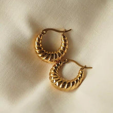 Load image into Gallery viewer, Vintage Small Hoops - ANGIE MAR 
