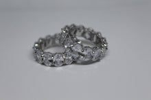 Load image into Gallery viewer, Thick Oval Band - ANGIE MAR 
