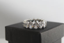 Load image into Gallery viewer, Thick Oval Band - ANGIE MAR 
